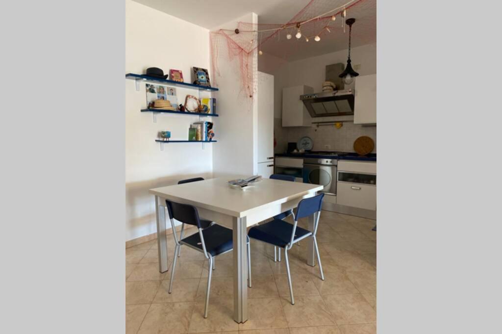 Attico Luminoso Ed Accogliente In Zona Centrale Apartment Alghero Exterior photo